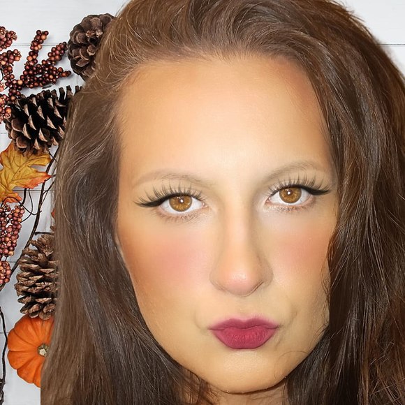 Meet your Posher, Desirae - Picture 1 of 1